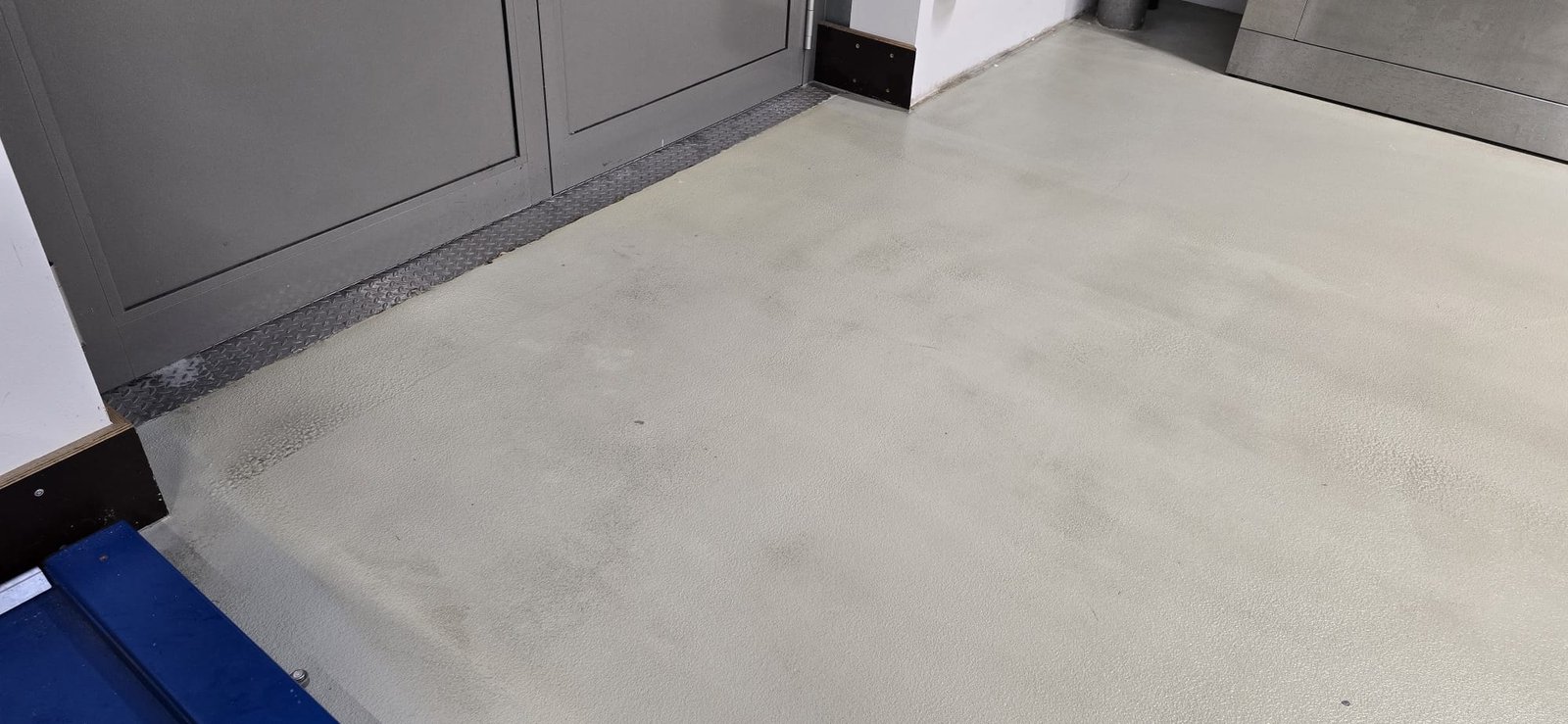 Nachher – gereinigter Teppichboden